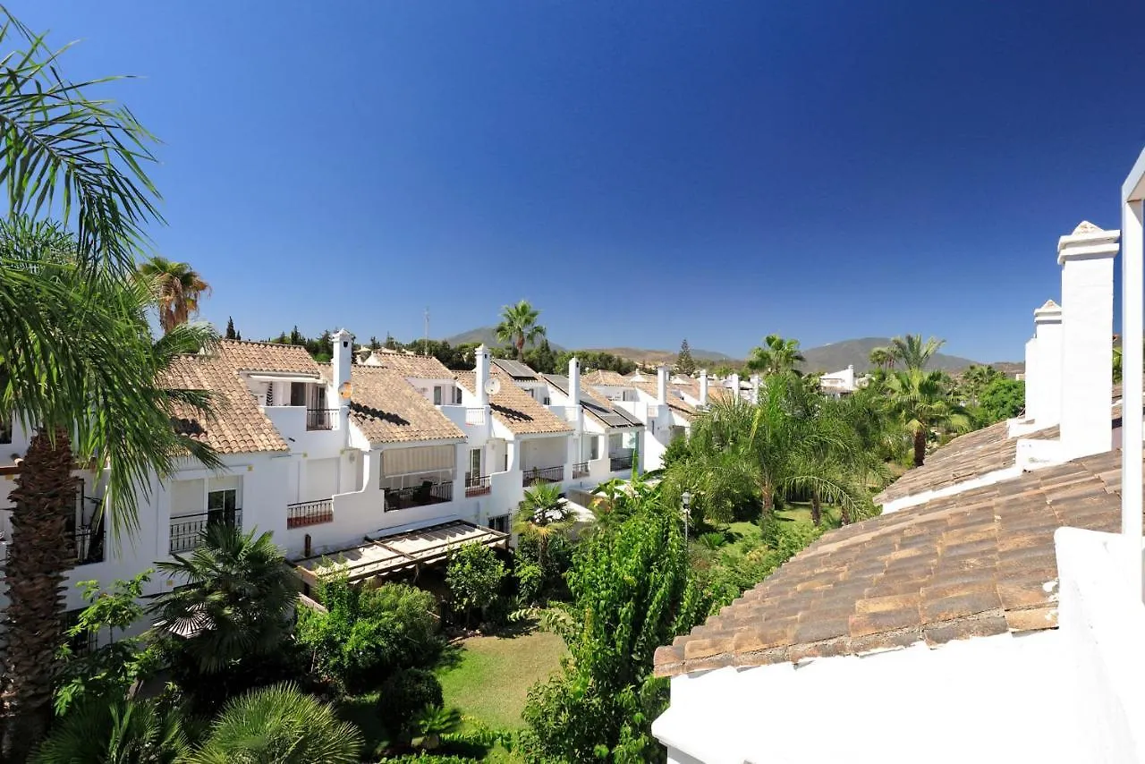 Unique Townhouse In Front Of Puerto Banus Apartment Marbella